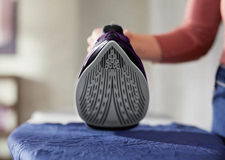 แผ่นความร้อน SteamGlide Elite ที่รีดลื่นสุดยอดและทนทาน